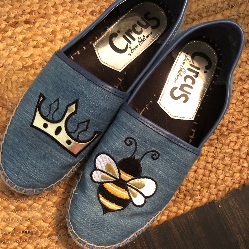 Bee Blue Canvas style shoes by Circus.